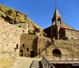 Kompleks monastyrów (Gruzińskiego Kościoła Prawosławnego) położonych w Kachetii we wschodniej Gruzji. Kompleks monastyrów (Gruzińskiego Kościoła Prawosławnego) położonych w Kachetii we wschodniej Gruzji.